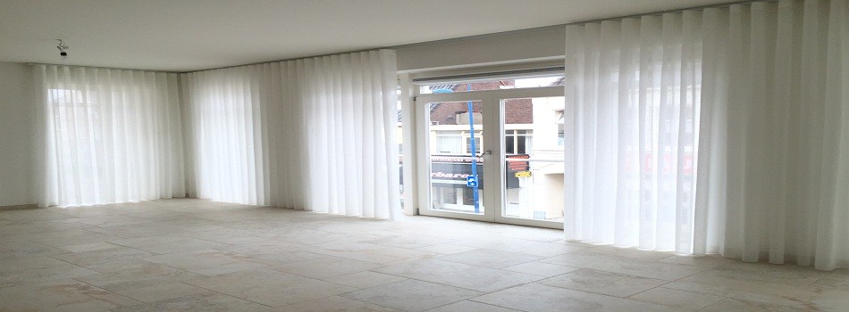 Lichte gordijnen op maat van De Diamanten Schaar